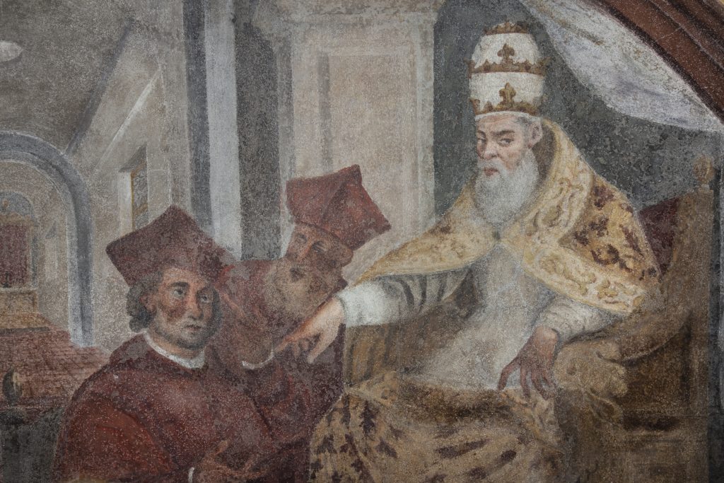 particolare di una scena negli affreschi delle lunette nel chiostro mediano di San Giuseppe dopo il restauro